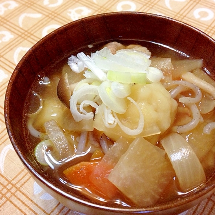 残った野菜と小麦粉で☆すいとん